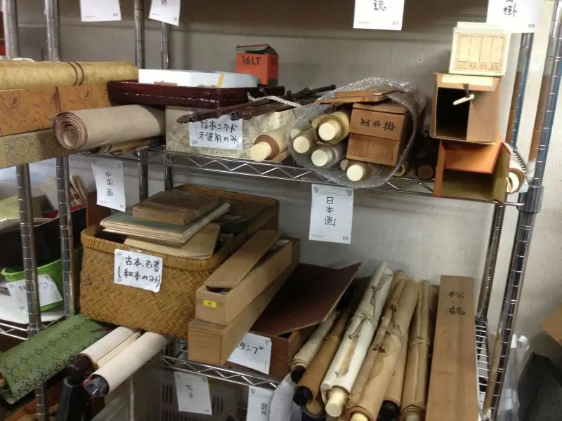 Fashionable wholesale used brooch jewelry