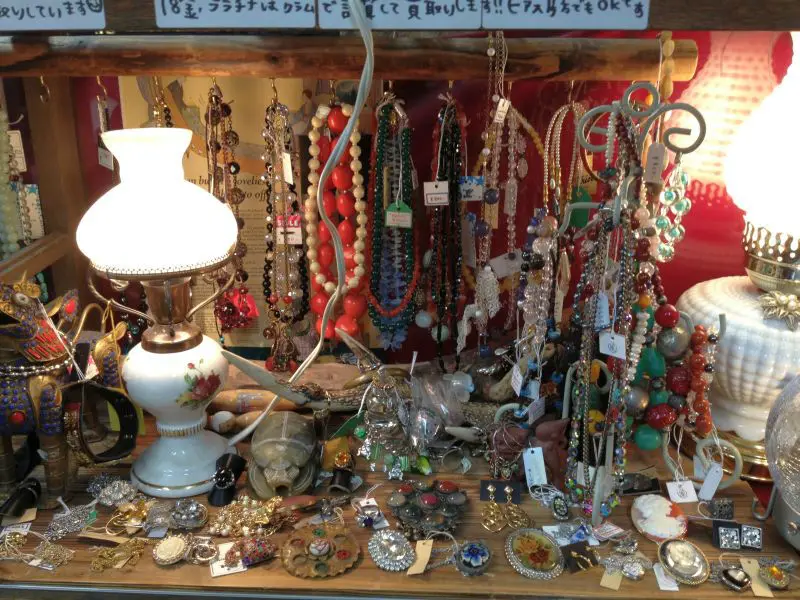 Fashionable wholesale used brooch jewelry