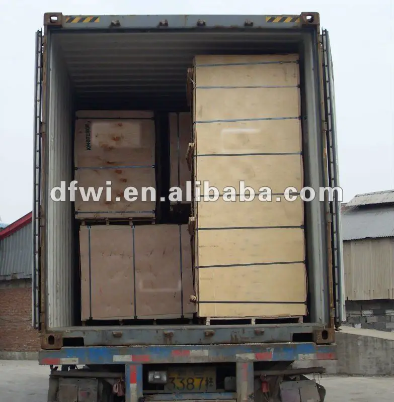 upside down pallets near the container door.jpg