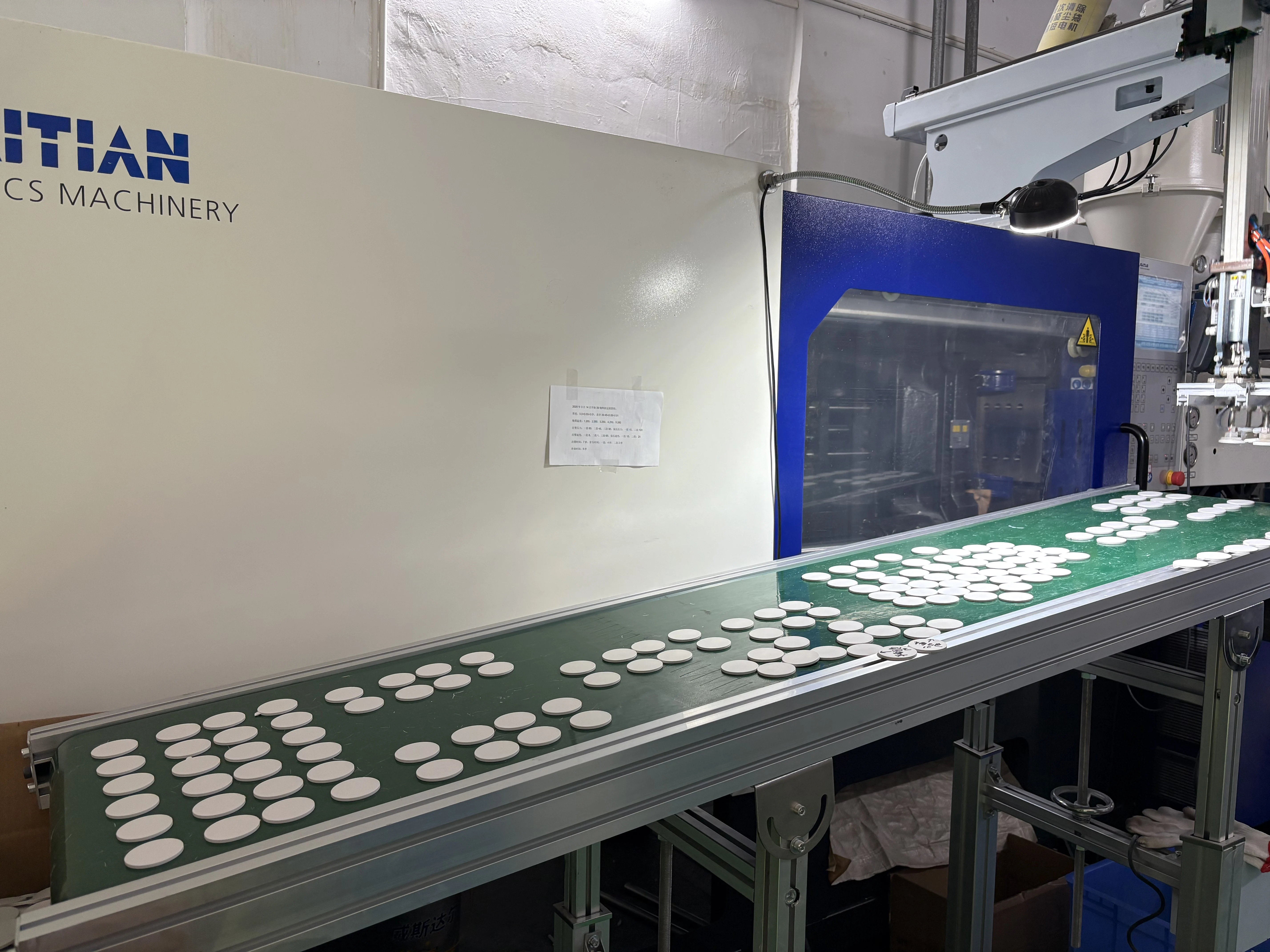 7 Creative Ways Businesses are Using Custom Poker Chips to Boost Brand Loyalty 1 Corporate Branding Chips