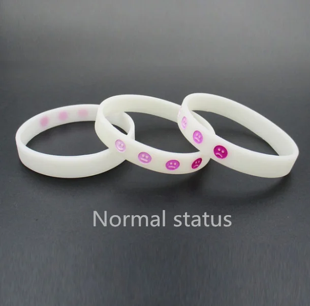 UV sensitive bracelet01.png