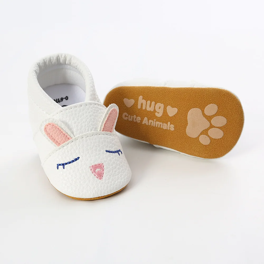 Cute animal Sip-on anti-slip newborn baby shoes prewalker baby shoes manufacture