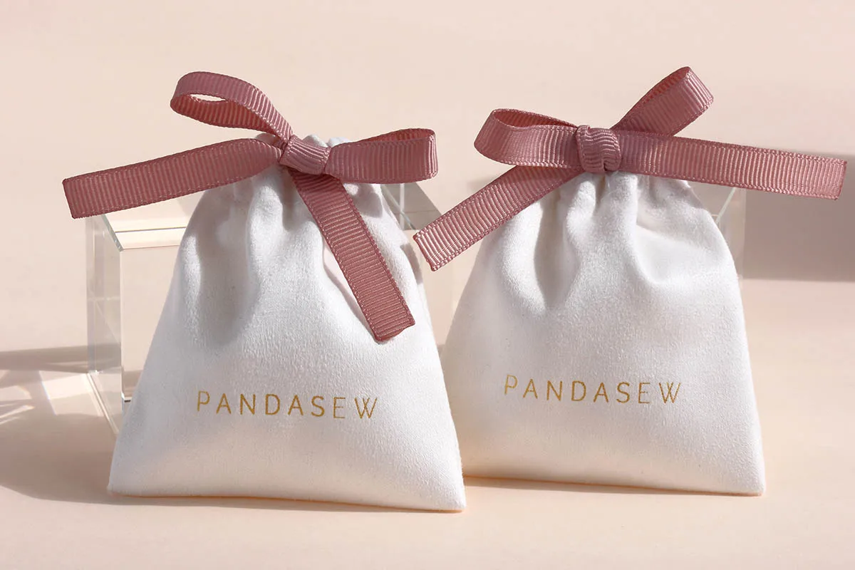 pouch with drawstrings, gift wedding favor bags  material
