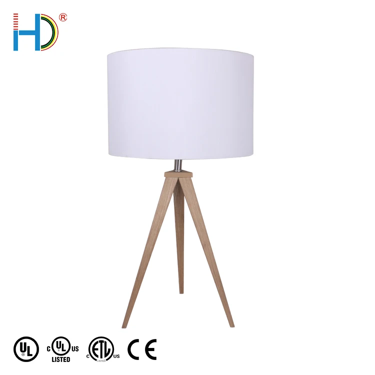 Zhongshan Minimalist Lighting Modern Tripod Wooden Painted Table Lamp