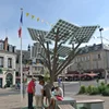 Urban transformation Solar lighting Smart tree Urban Benches Charging Phones and Tablets with Solar Panel