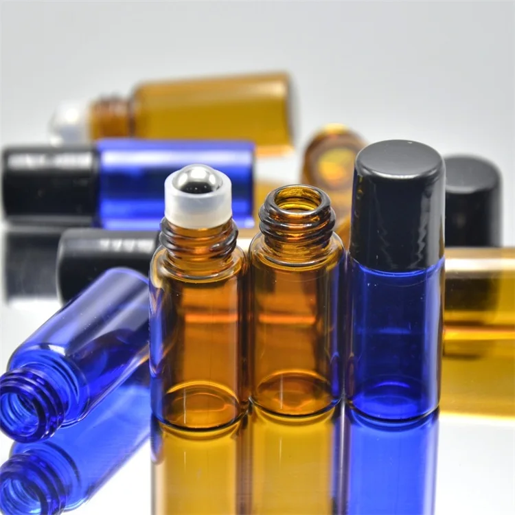 อำพันกลิ้งบน