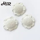 High quality fancy flower shaped diamante rhinestones sewing shank button