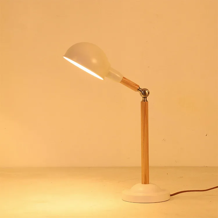 Hot Selling Hotel Decor Light Iron Wood Table Reading Lamps With Base