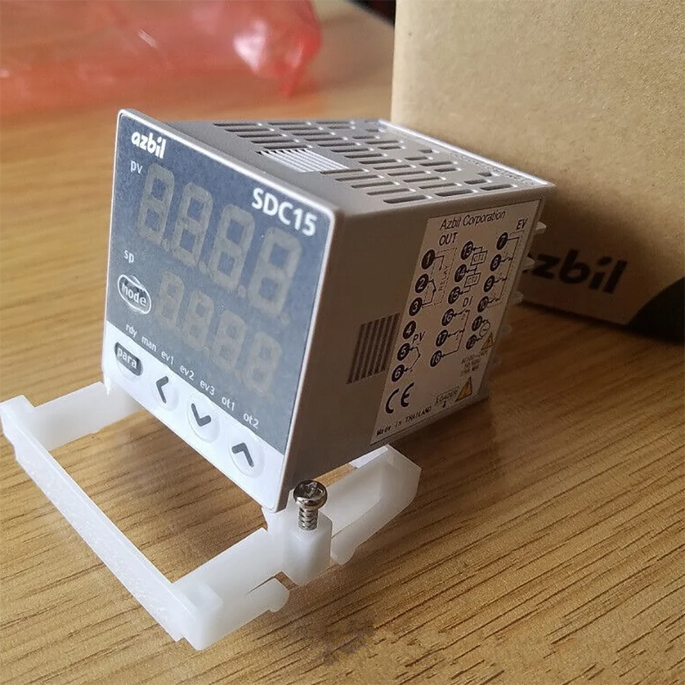 Azbil Sdc15 Digital Indicating Temperature Controllers C15mtv0ra0100