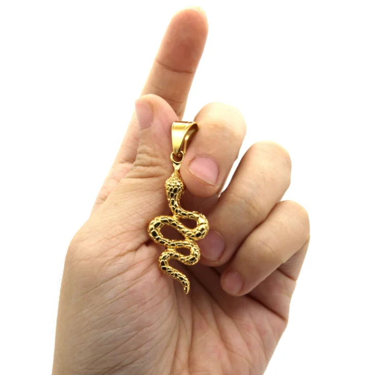 Snake Necklace 4.png
