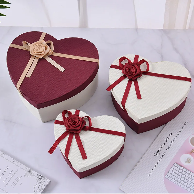 luxury paper cardboard heart shaped flower boxes