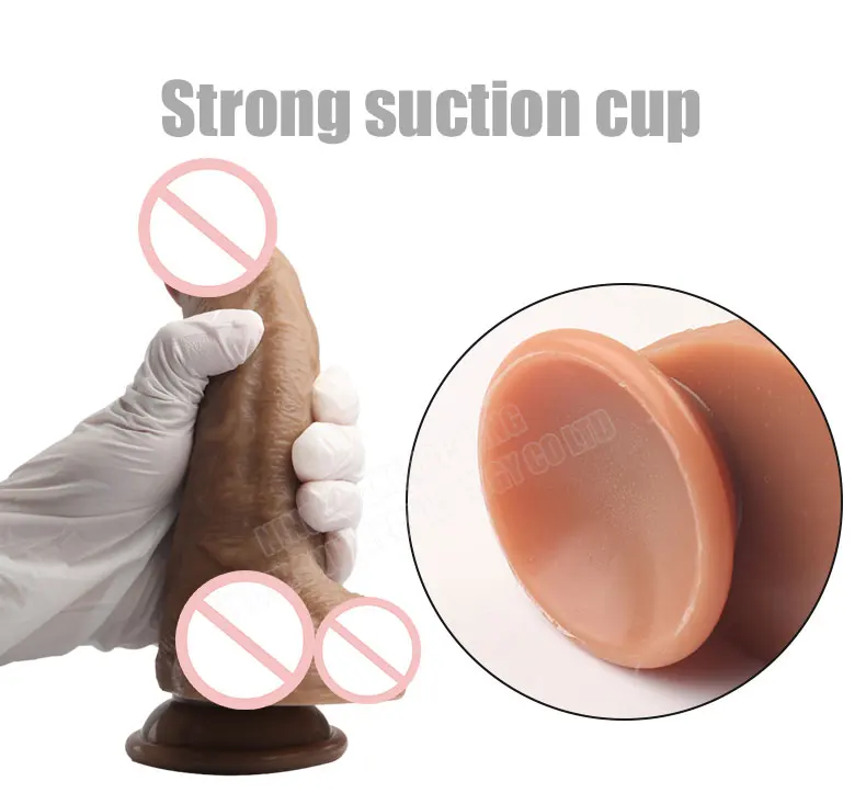 Реалистичный фаллоимитатор 