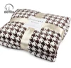 /product-detail/high-quality-houndstooth-knitted-throw-blanket-flannel-fabric-fleece-blanket-62275927239.html