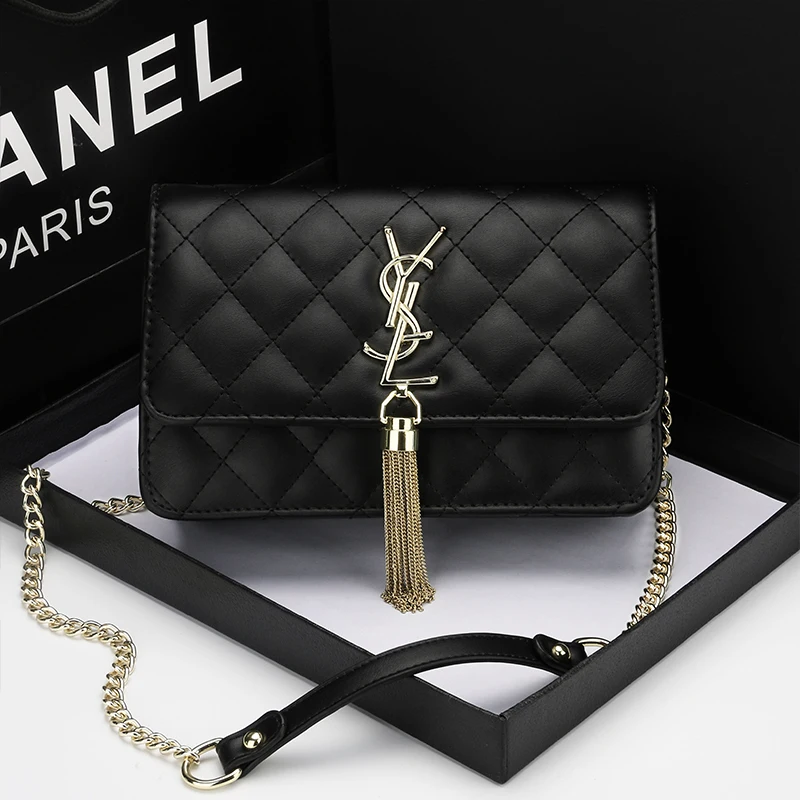 2021 hot sell famous brand luxury women handbag ladies small metal chain quality pu leather shoulder bag
2021 hot sell famous brand luxury women handbag ladies small metal chain quality pu leather shoulder bag