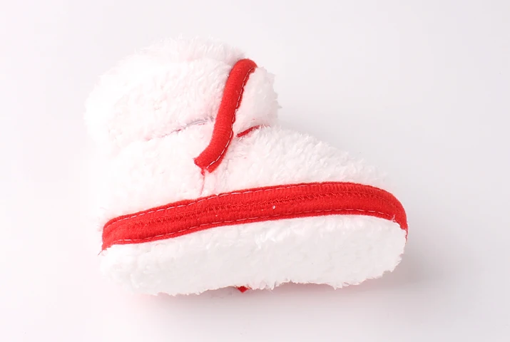 New Arrival Candy Color Warm Plush Baby Winter Shoes Baby Cotton Soft Sole Winter Boots manufacture