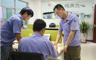 TECHNICIAN 02.jpg