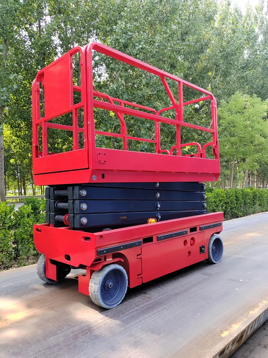 Portable Scissor Lift Elevator Movable Hydraulic Aerial Lifting