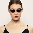 2020 super hot cool movie star style triangle shape small metal frame casual sunglasses personality eyewear cat eye shades