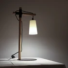 Home Desk Lamp Design Vintage Style Unique Design Wood Decorative Porcelain Table Desk Lamp