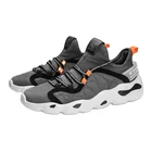 2020 China Wholesale Casual Sneakers Shoe for Men Sport Shoe Walking Shoe