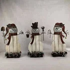 MDF/metal base scarf christmas snowman clip body w/LED lights and PVC wreath Figurine