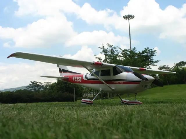 cessna-182-epo-3