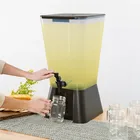 19L ジュースドリンクプラスチックコールド飲料ディスペンサープラスチック正方形のレストランコールド飲料ディスペンサー