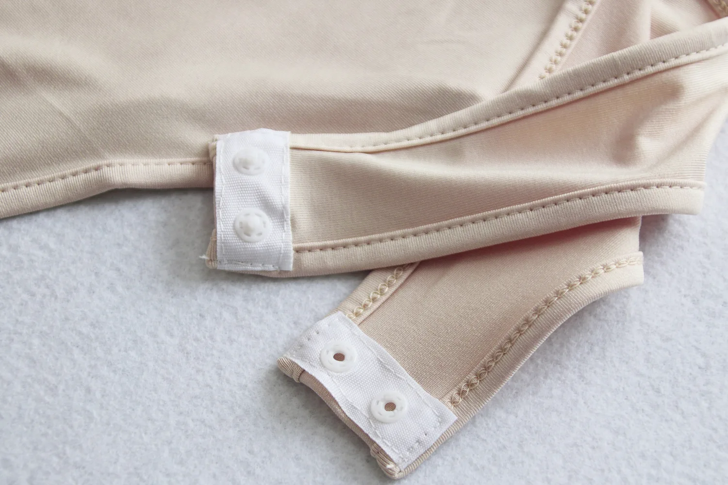 2022批发紧身衣俱乐部服装批发定制标志女士mjer女式衬衫性感紧身衣