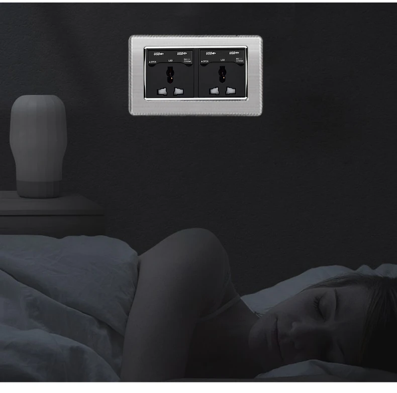 146 Type 13amp International 2 gang 3 Pin Multi Wall Socket Universal USB Wall Socket