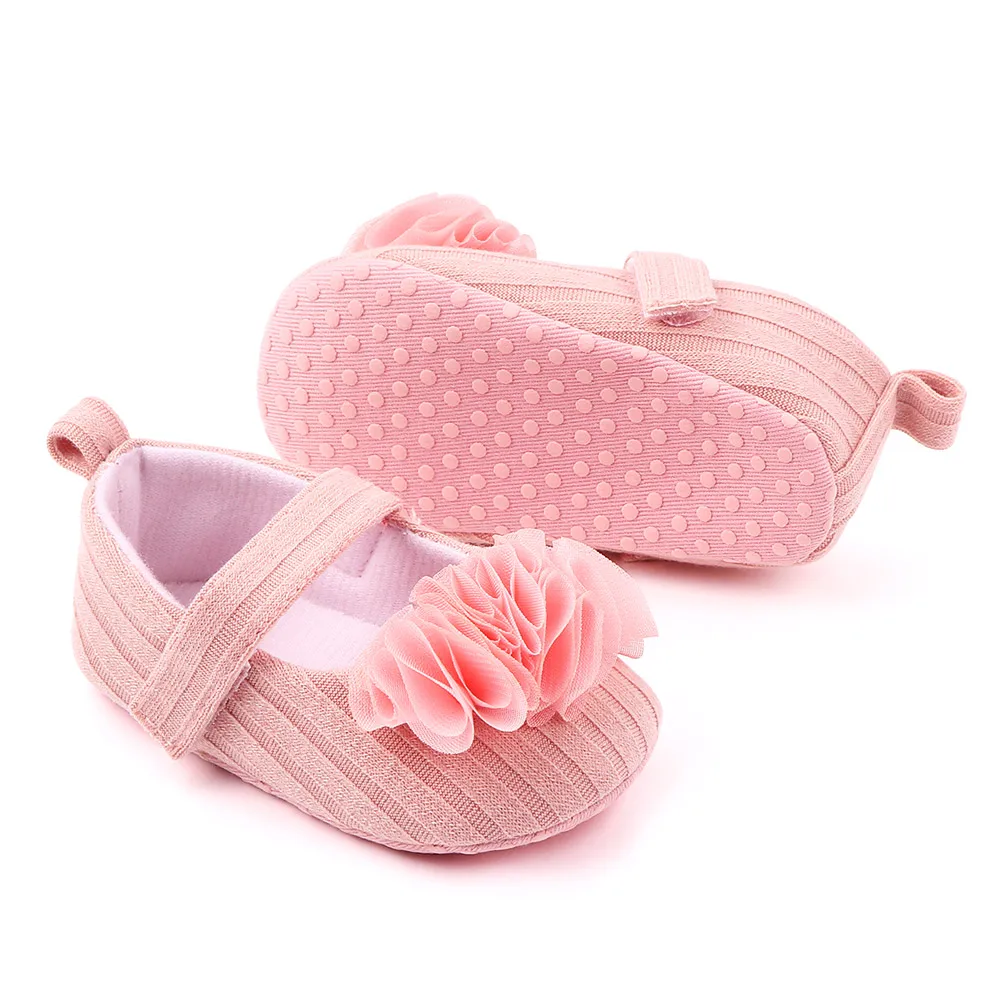 New Beautiful Floral Baby Shoes Girl Crochet Mary Jane Slippers Infant Shoes Soft Sole First Walking Shoes 2025 details