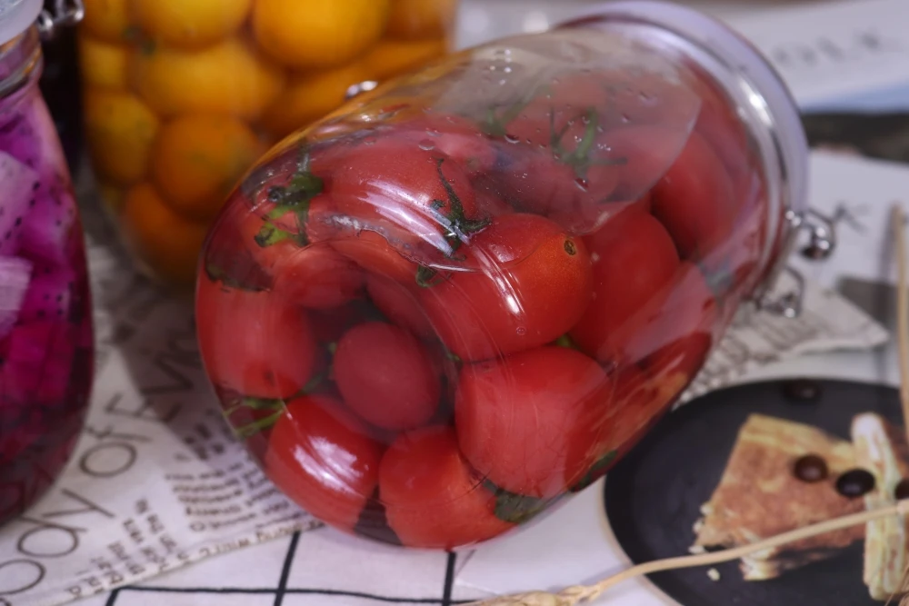 magnifying jars
