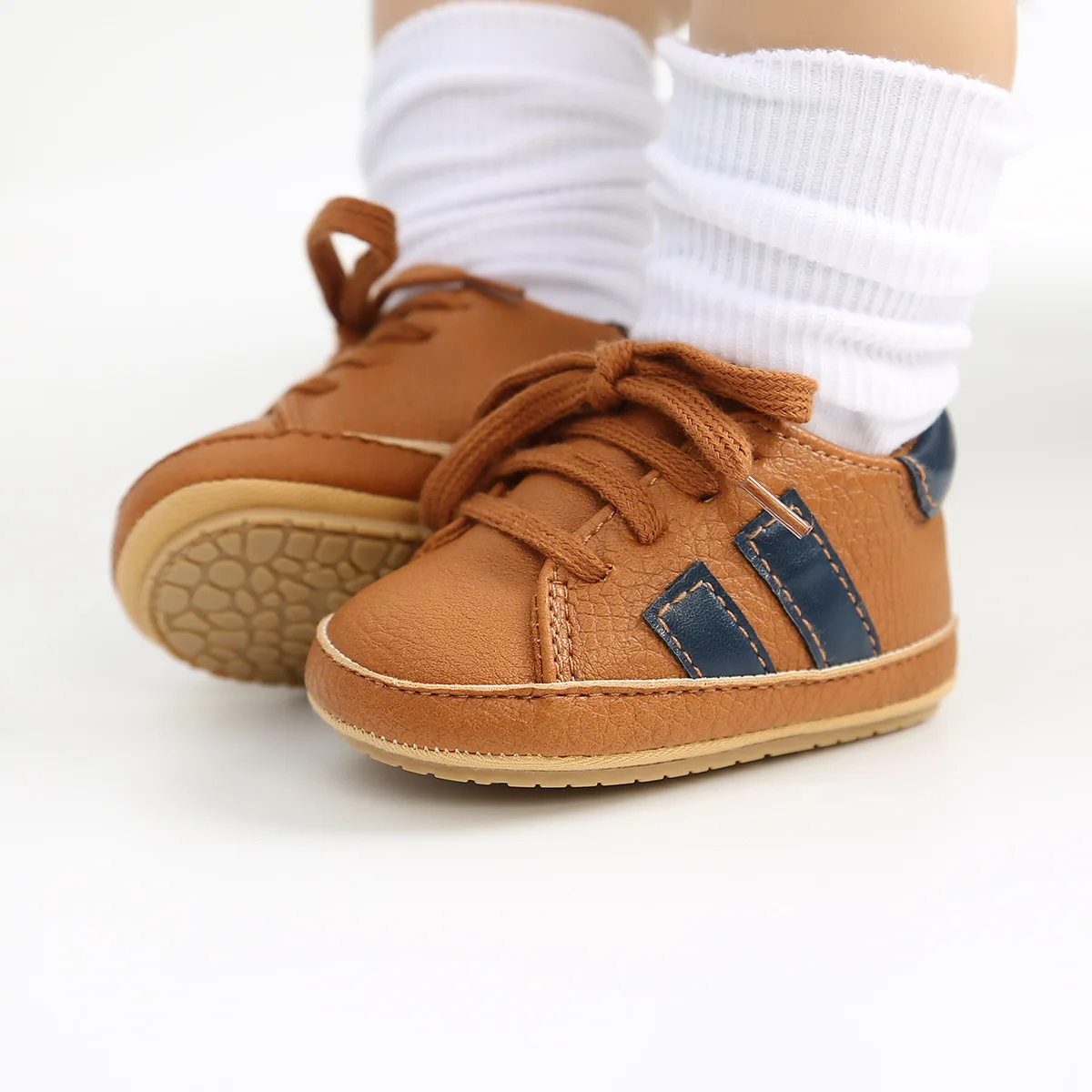2025 Sport Style Mixed Color Antiskid TPR Sole Baby Shoes New Walking Baby Shoes supplier