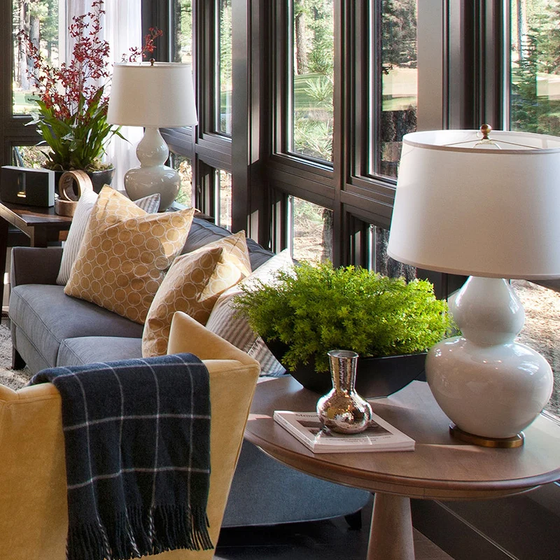 New design modern white ceramic handmade table lamp home decor table light