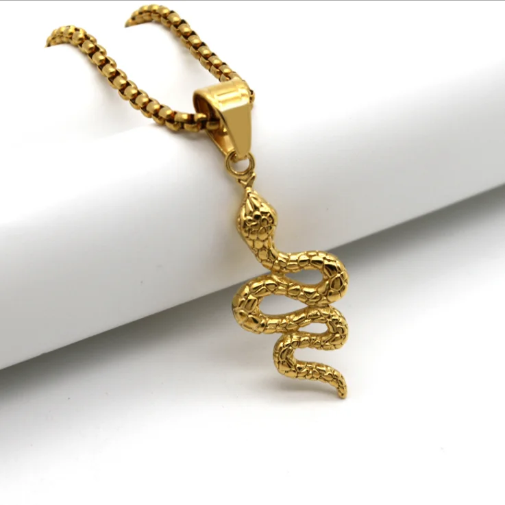Snake Necklace 2.png