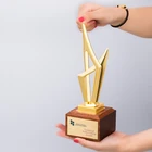 High quality distinctive Custom Cheap metal sport trophy award with wooden base