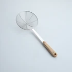 Hot sale noodle strainer wire skimmer strainer with wooden handle stainless steel strainer
