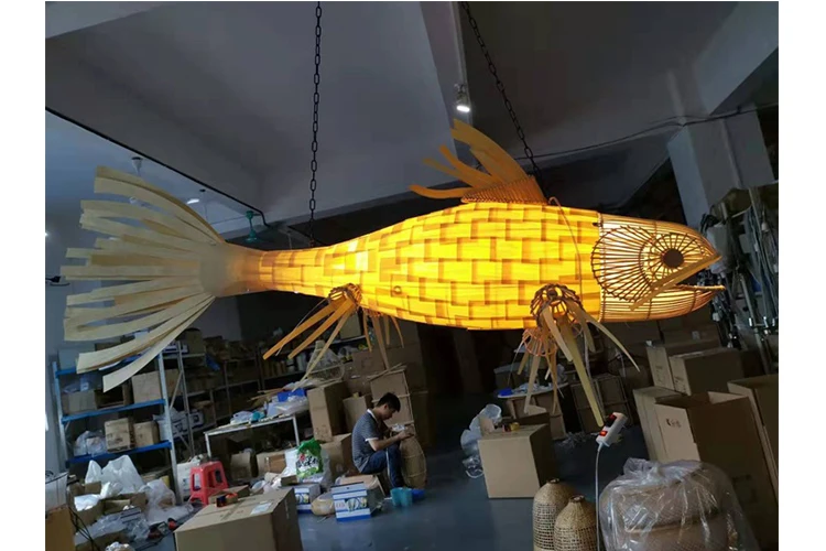 Customized handmade wood weaving fish shape rattan bamboo chandeliers for restaurant hotel pendant light