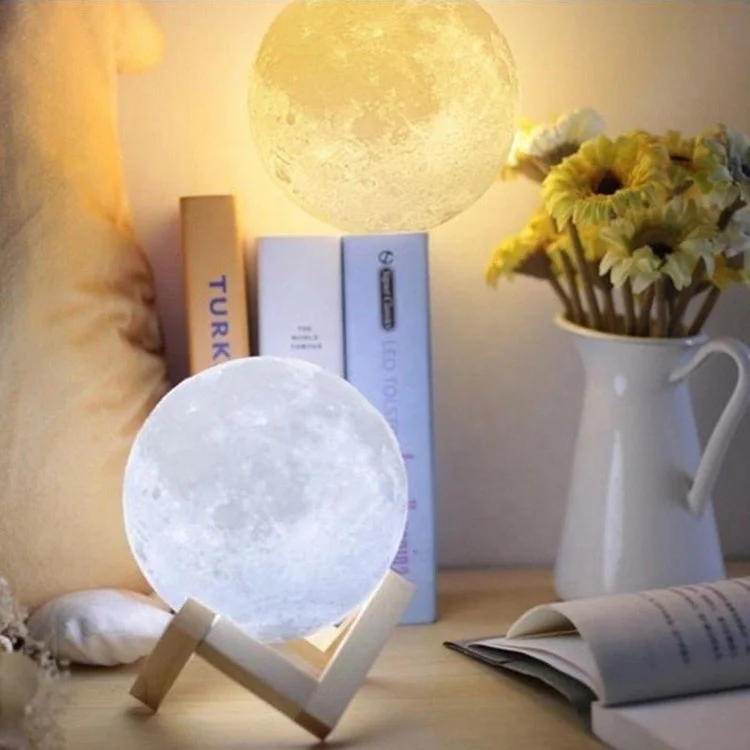 MOON3.jpg