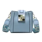 Hand Bags Bag New Arrival Embroidery Thread Hand Bags Wide Shoulder Strap Versatile Ladies Bag