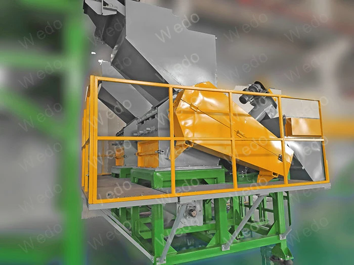 PET recycling machine (10)