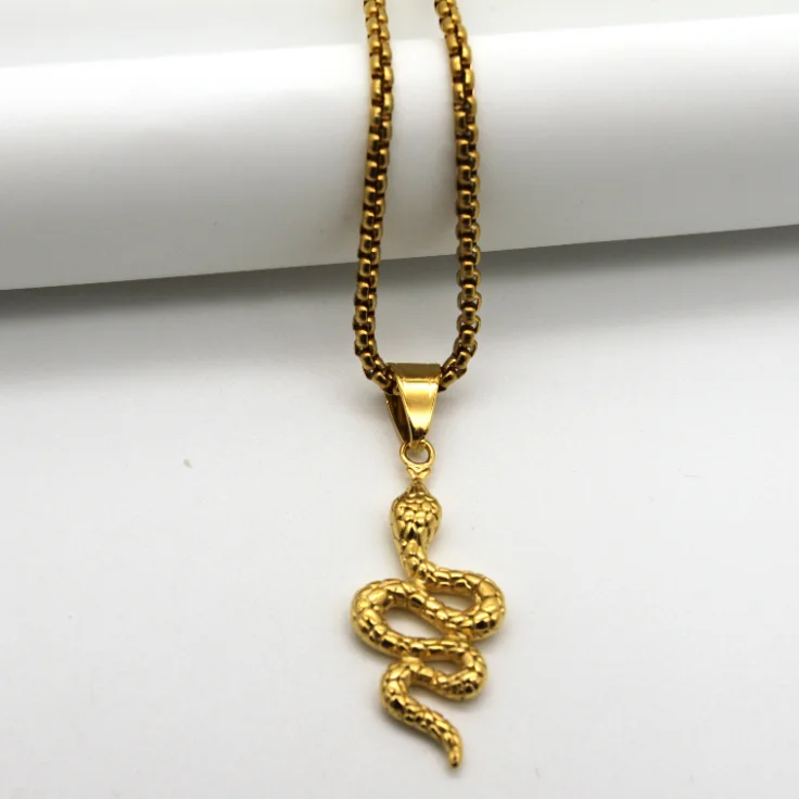 Snake Necklace 3.png