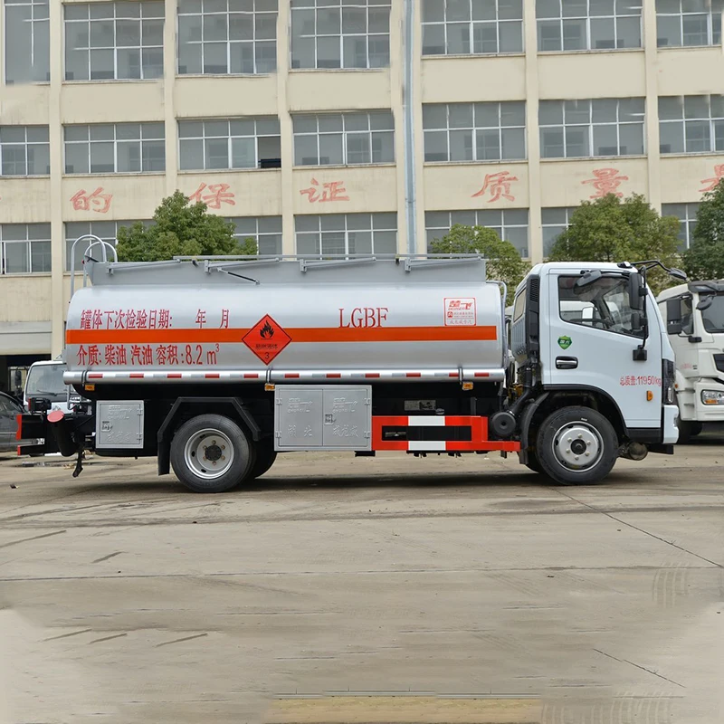 Dongfeng Dolika D5 Fuel Tank Truck 155 Hp 4 2 New Oil Transport Truck