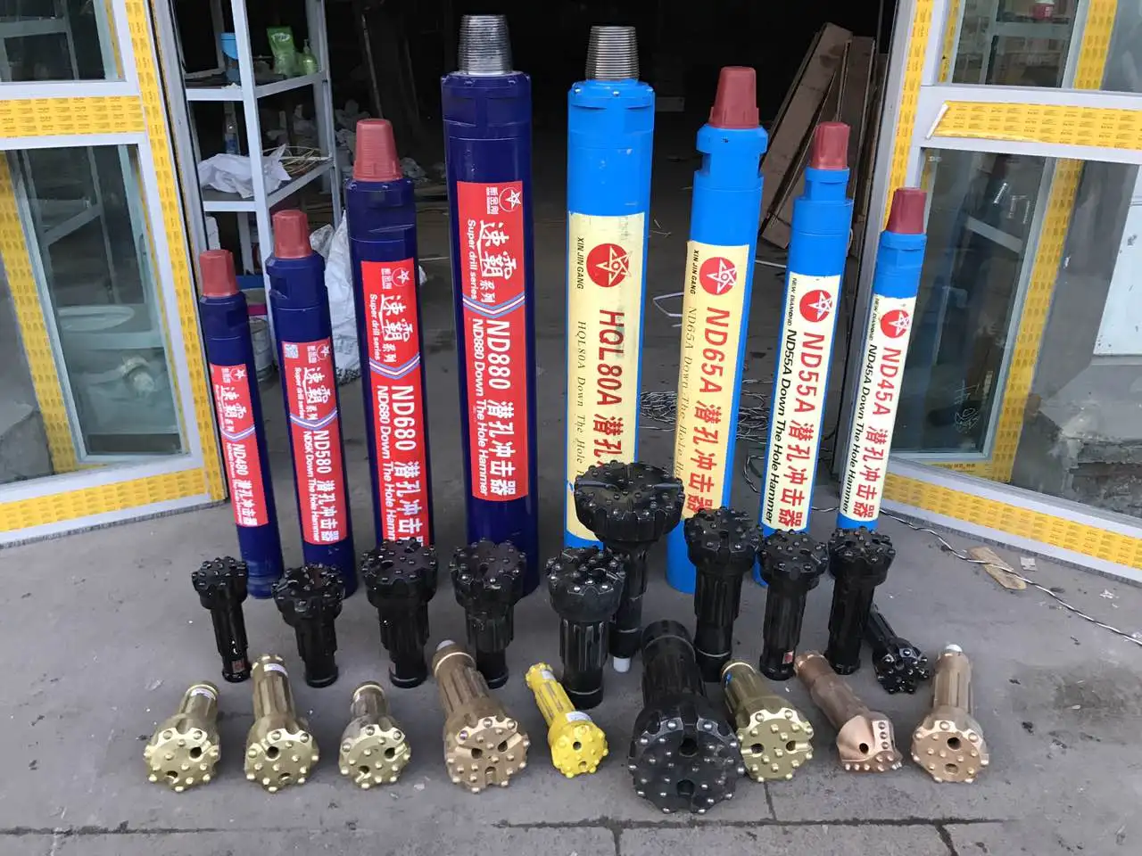 High Pressure Down The Hole Drilling DTH Hammers and Button Bits Used for Sale