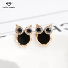 最高の販売ファッションリトルと絶妙なスタッドのイヤリングシルバーフクロウラインストーン緑目オパール胃デザイン