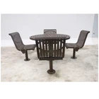 Arlau white metal outdoor table and chair