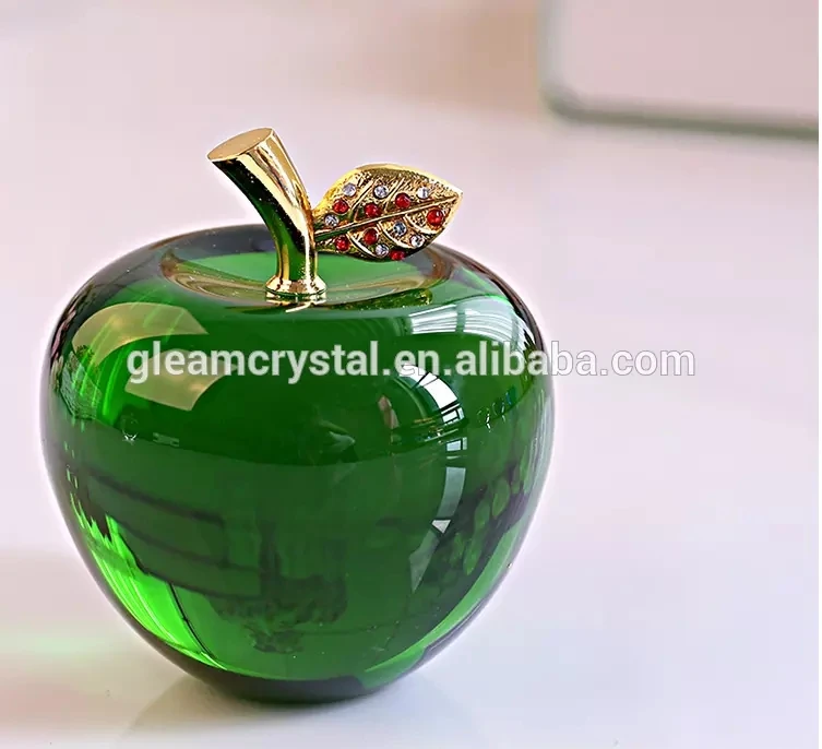 high brightness natural color red glass crystal apple for