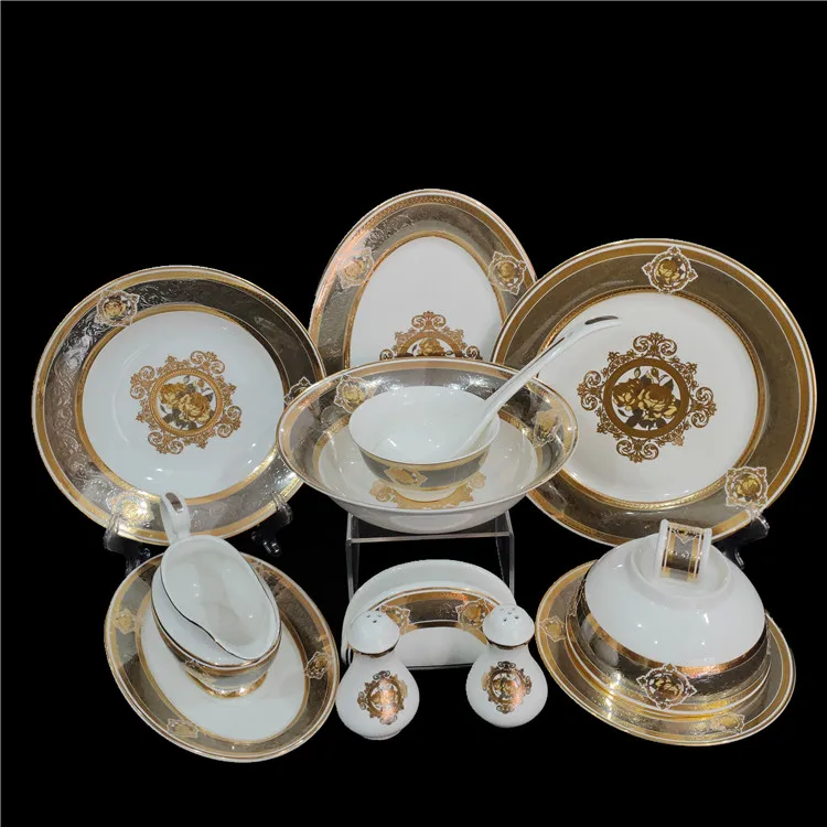 2020 hot wholesale 45 pieces new bone china dinnerware European luxury gold flower tableware sets for wedding party