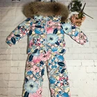 The new winter 2019 princess baby girl multi-color waterproof down jacket set is a two-piece set of natural raccoon fur