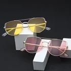 2019 New Cat Eye Women Yellow Sunglasses Fashion Hollow Metal Ladies Glasses