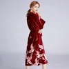 /product-detail/2019-fall-and-winter-cranes-hanging-dress-nightgown-long-thick-style-pajamas-women-fashion-sleepwear-new-velvet-pajamas-ladies-62382135200.html